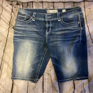 Women’s BKE Culture Bermuda Shorts